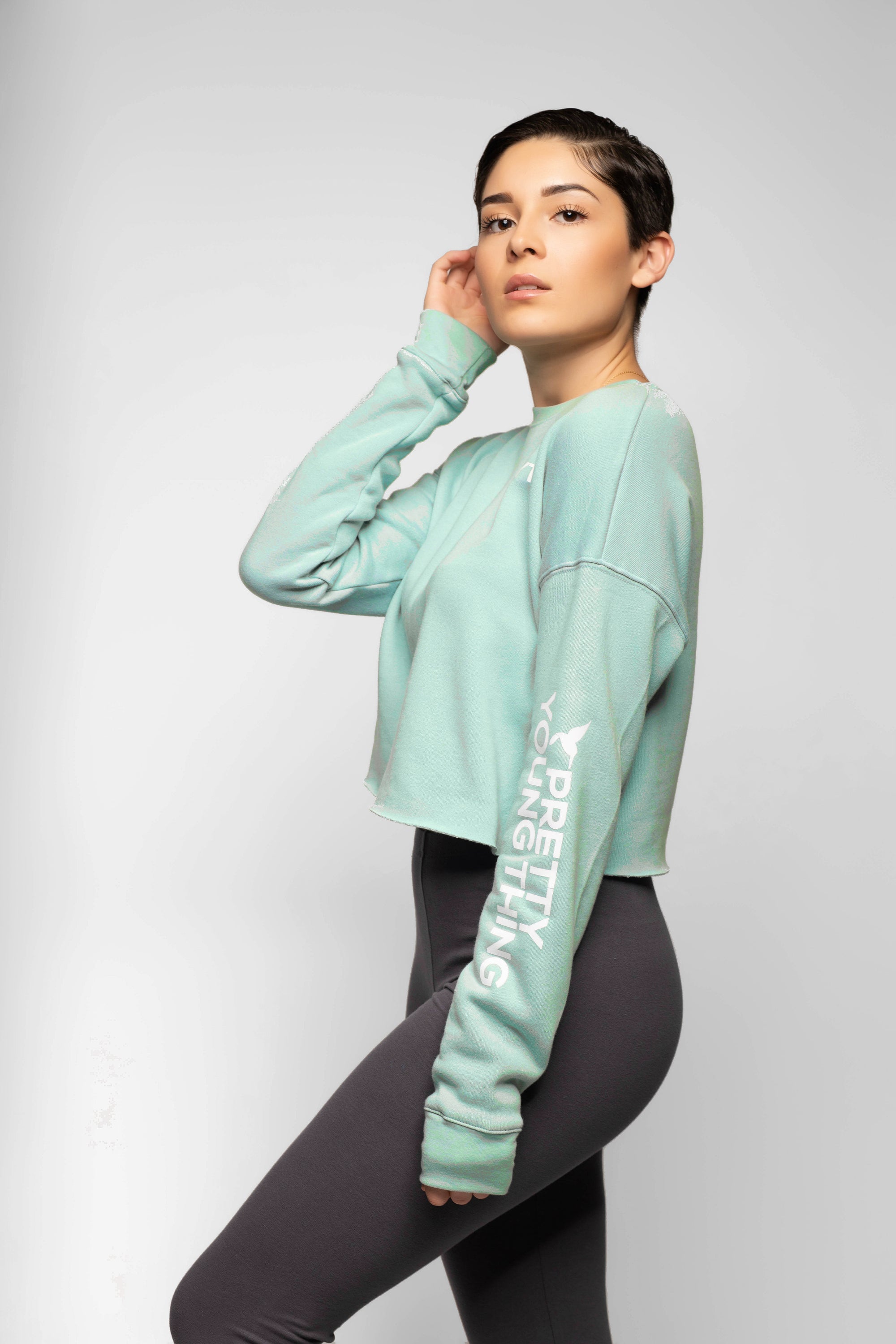 Cropped Crew Pretty Young Thing 4 Colors