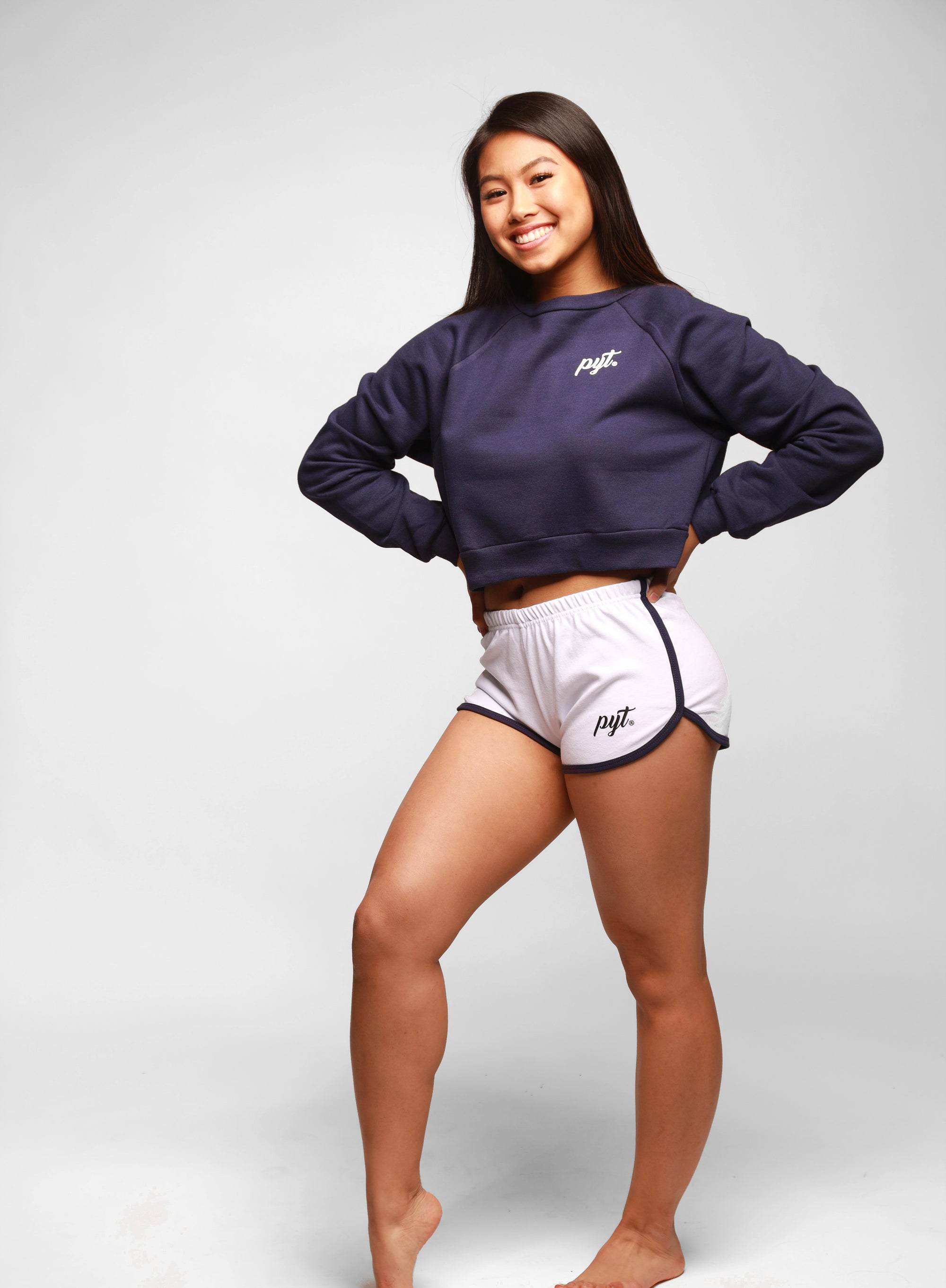 Cropped Sweatshirt 2 Colors